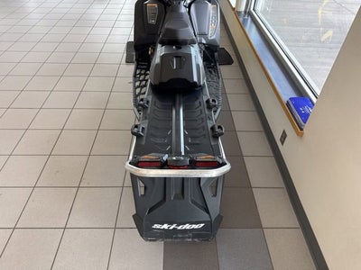 2025 SKIDOO SNOWMOBILE Base