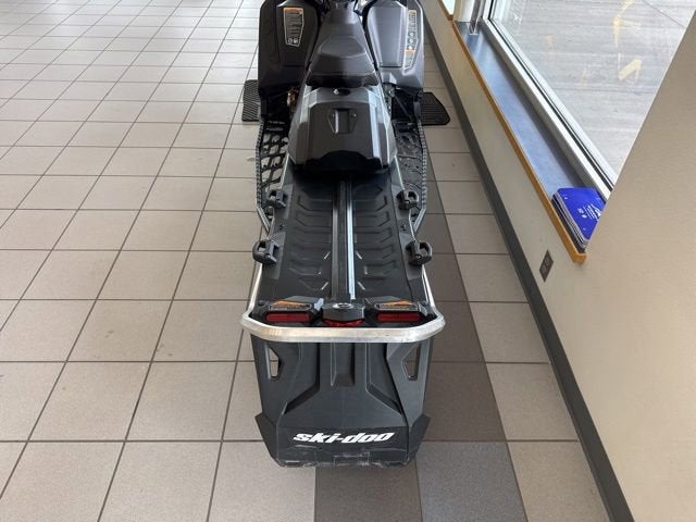 2025 SKIDOO SNOWMOBILE Base