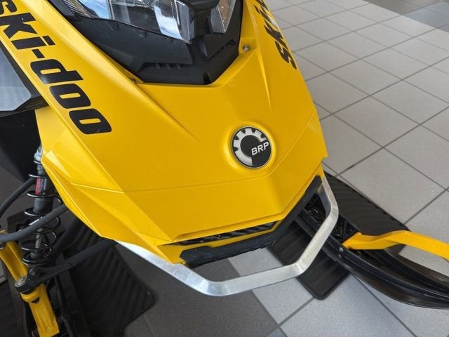 2025 SKIDOO SNOWMOBILE Base