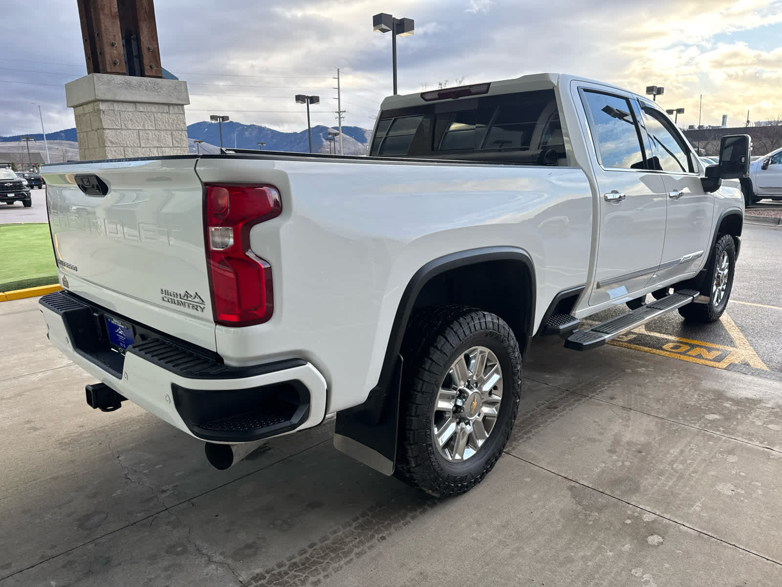 2024 Chevrolet Silverado 3500 HD High Country