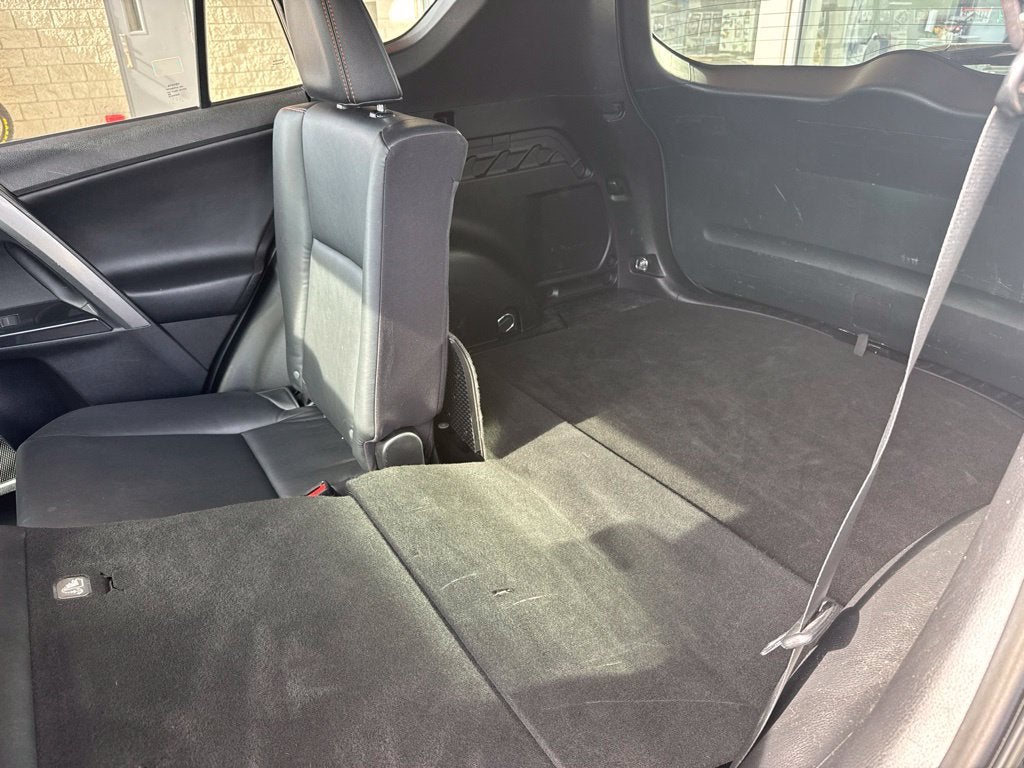 2016 Toyota RAV4 SE