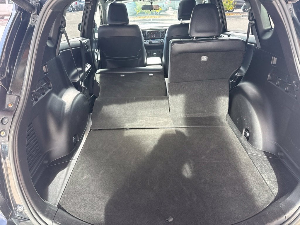 2016 Toyota RAV4 SE