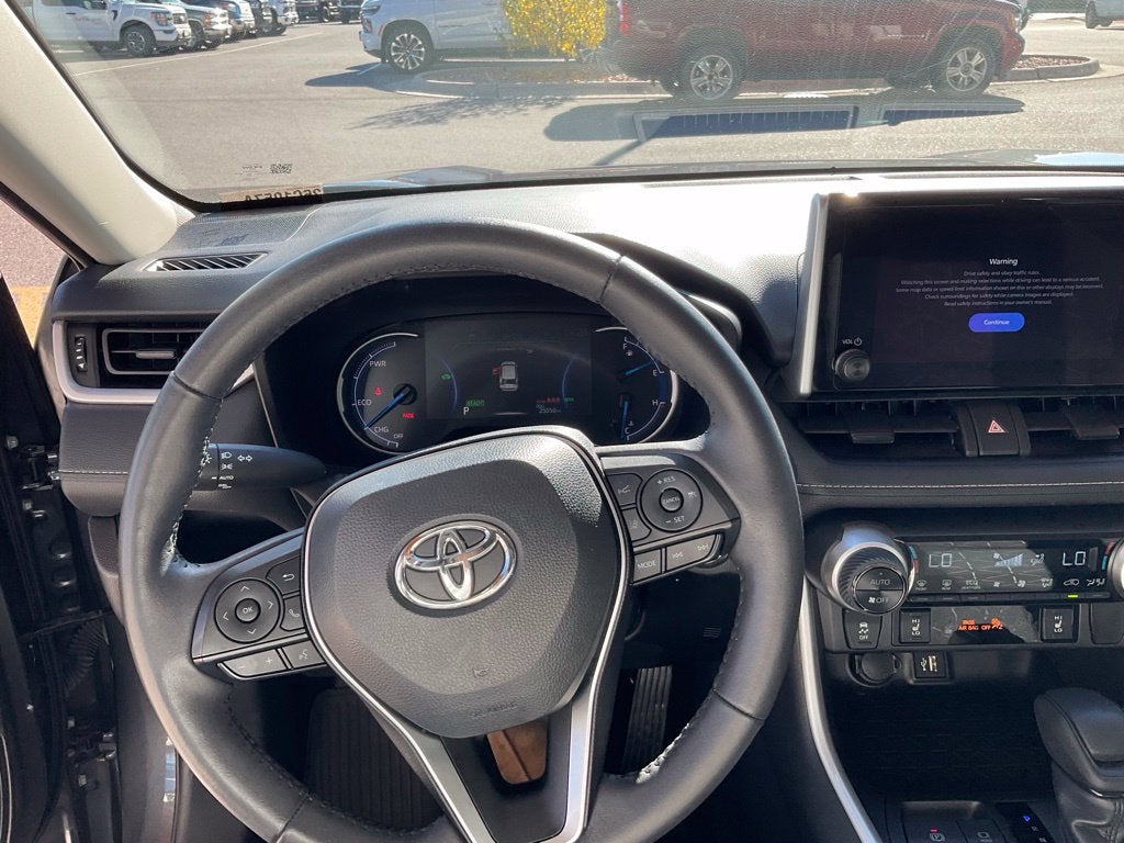 2025 Toyota RAV4 Hybrid XLE
