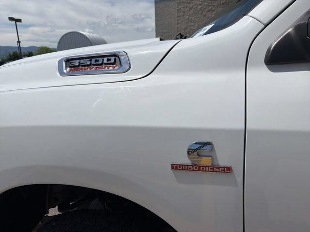 2019 RAM 3500 Big Horn Crew Cab 4x4 8' Box