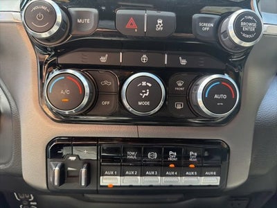 2019 RAM 3500 Big Horn Crew Cab 4x4 8' Box