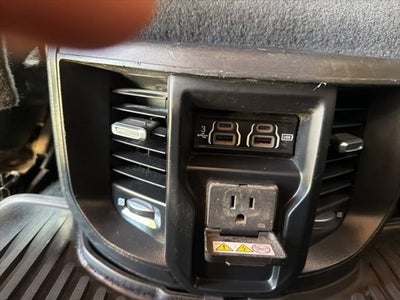 2019 RAM 3500 Big Horn Crew Cab 4x4 8' Box