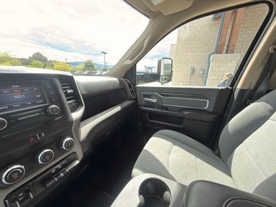 2019 RAM 2500 Big Horn Crew Cab 4x4 6'4" Box