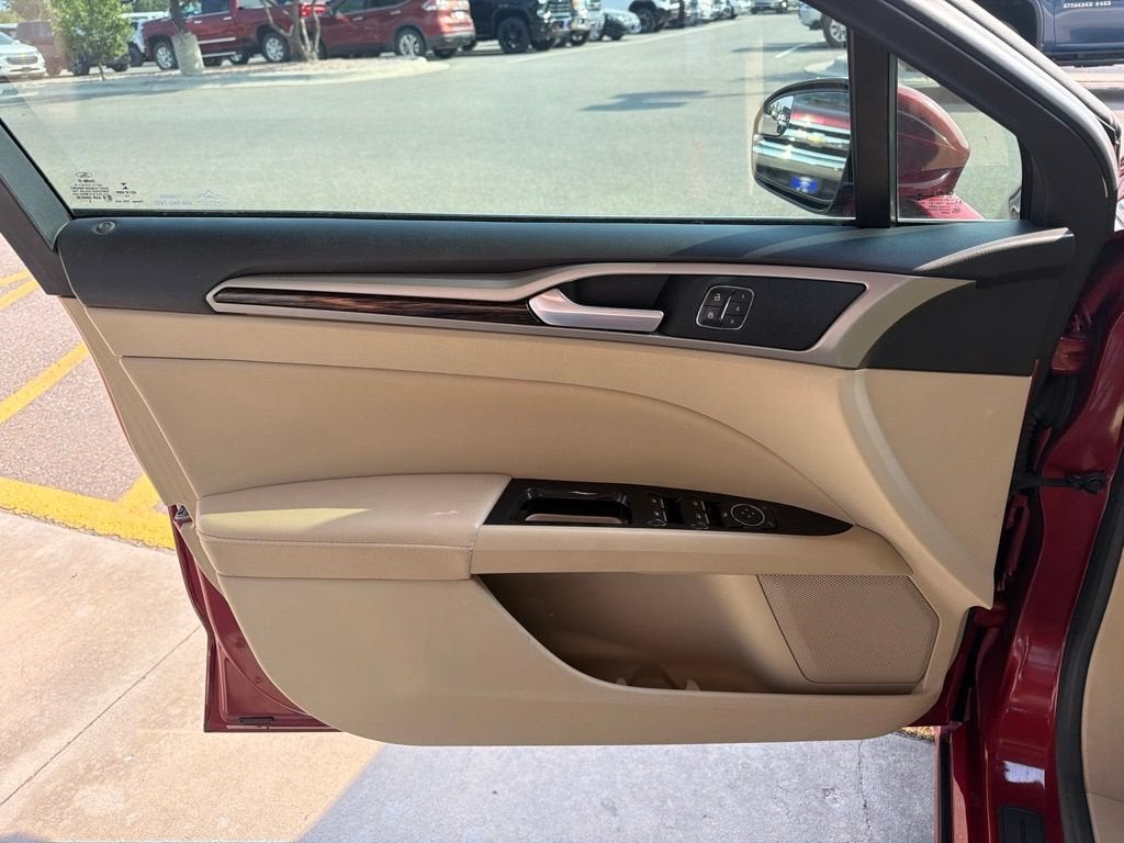2016 Ford Fusion SE