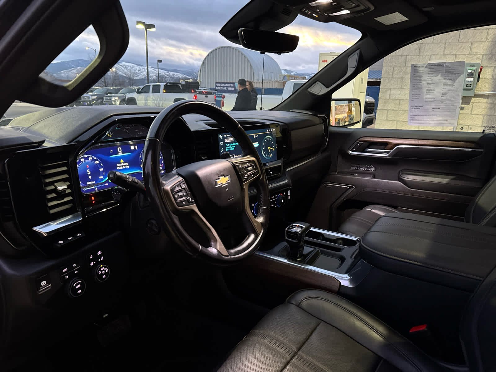 2023 Chevrolet Silverado 1500 High Country