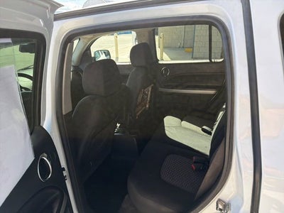 2011 Chevrolet HHR LT w/1LT