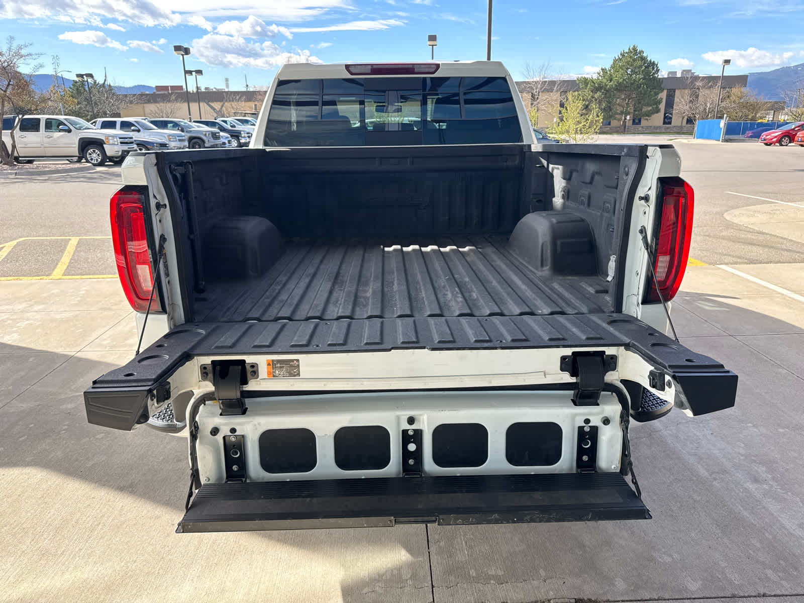 2022 GMC Sierra 1500 Limited AT4