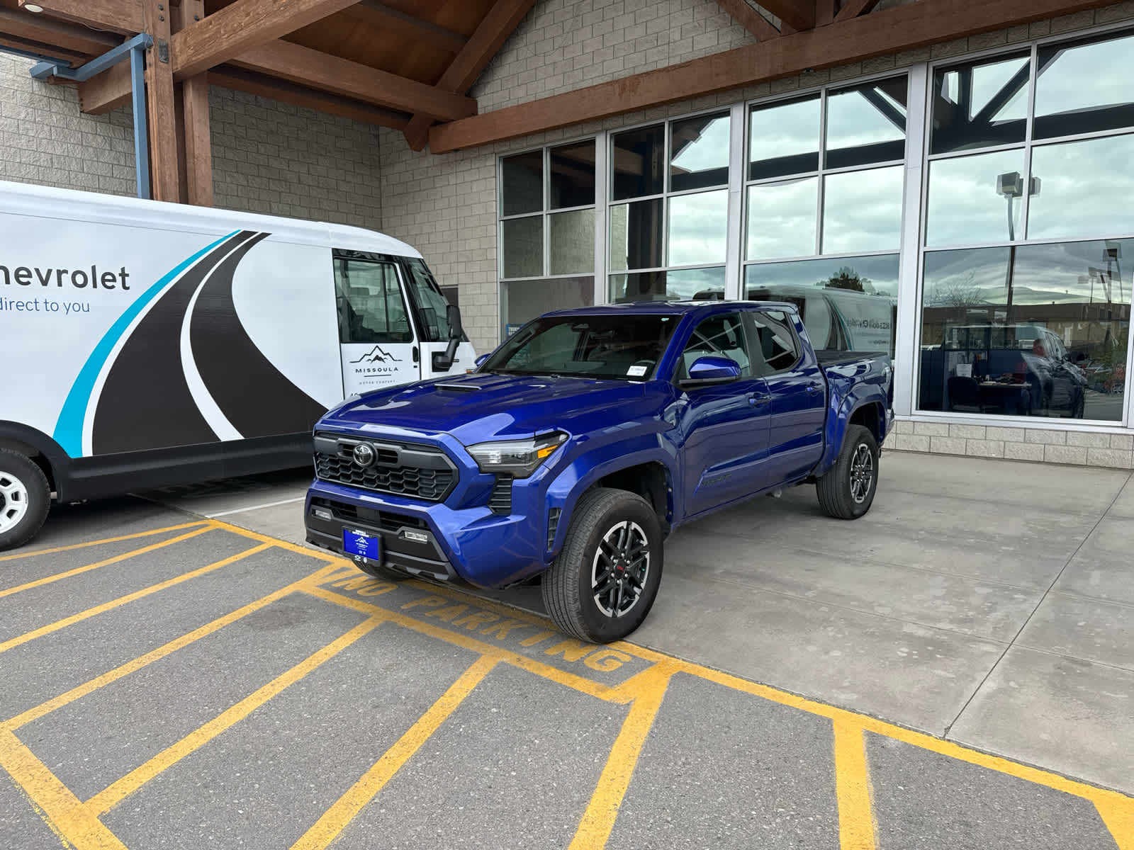 2025 Toyota Tacoma 4WD SR