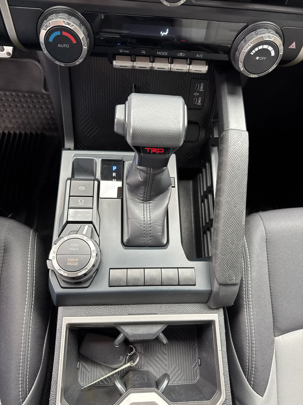 2025 Toyota Tacoma 4WD SR