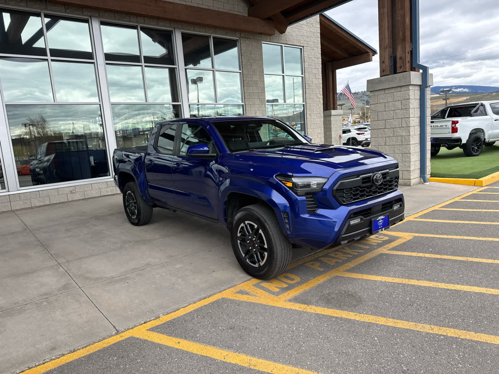 2025 Toyota Tacoma 4WD SR