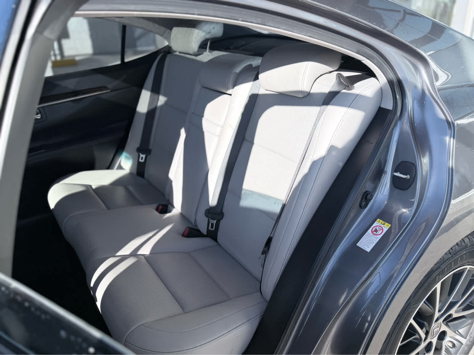 2016 Lexus ES 350 4dr Sdn