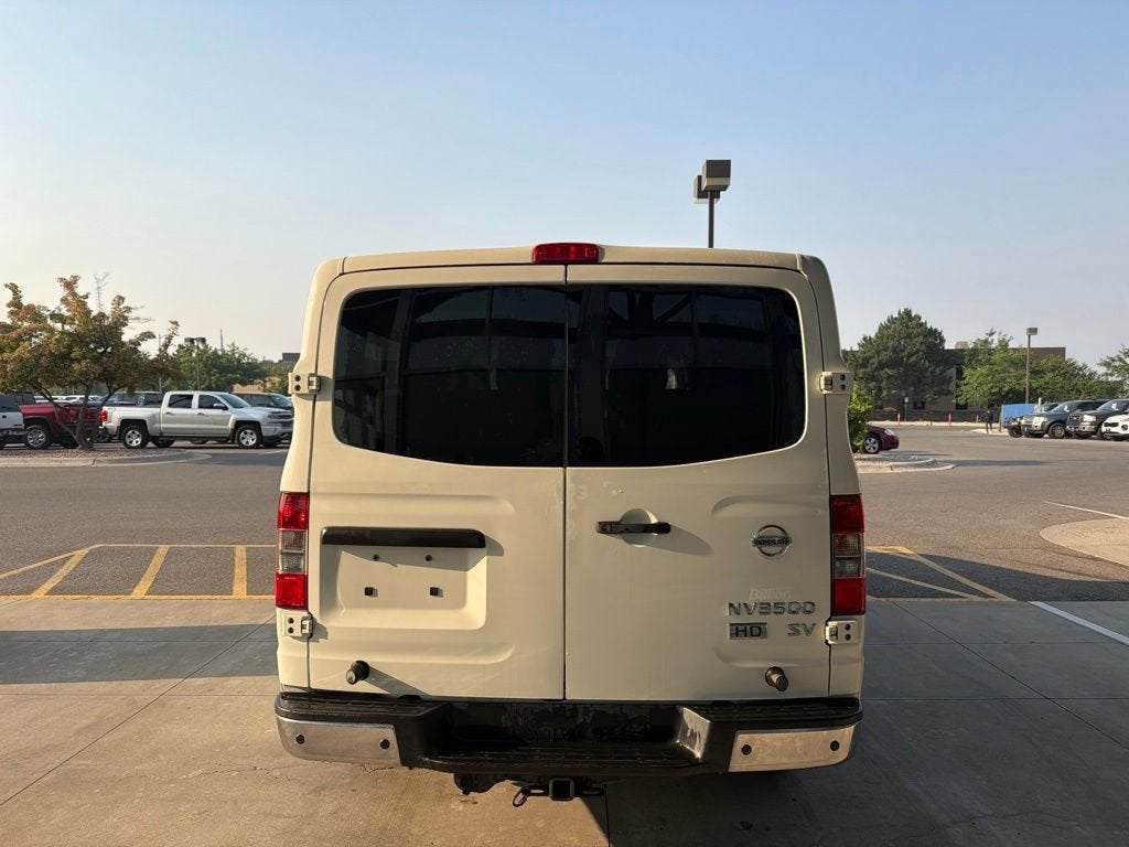 2014 Nissan NVP SV