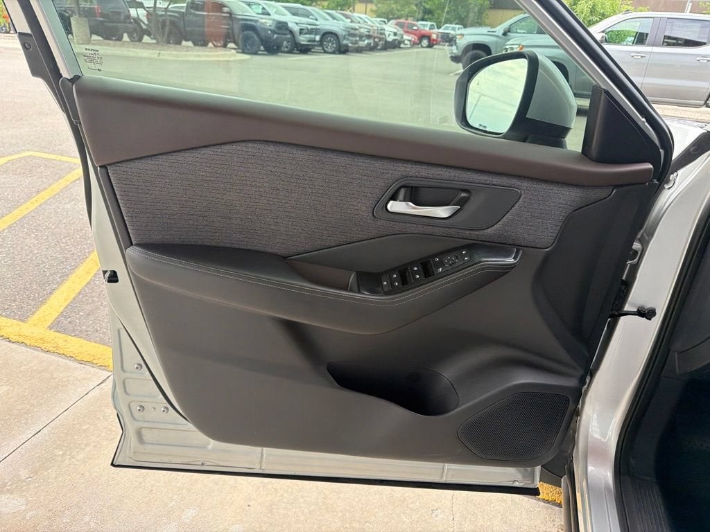 2022 Nissan Rogue SV Intelligent AWD