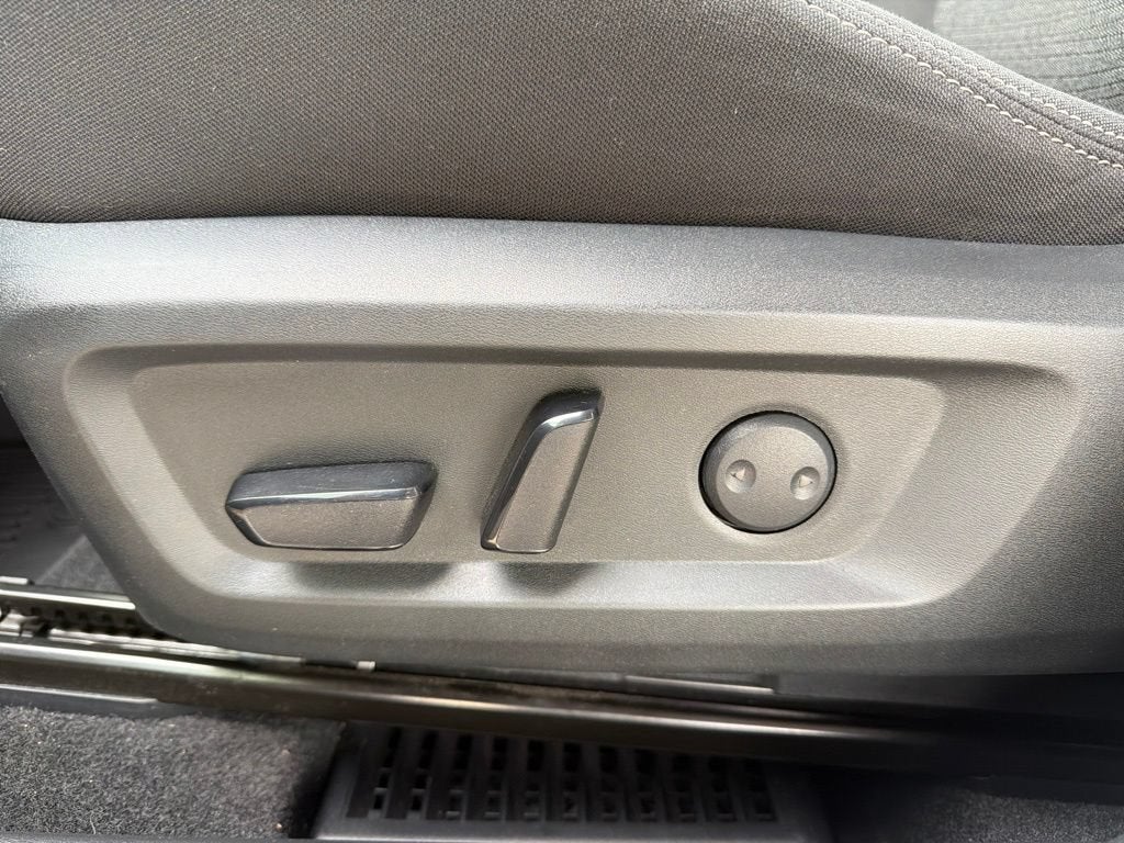 2022 Nissan Rogue SV Intelligent AWD