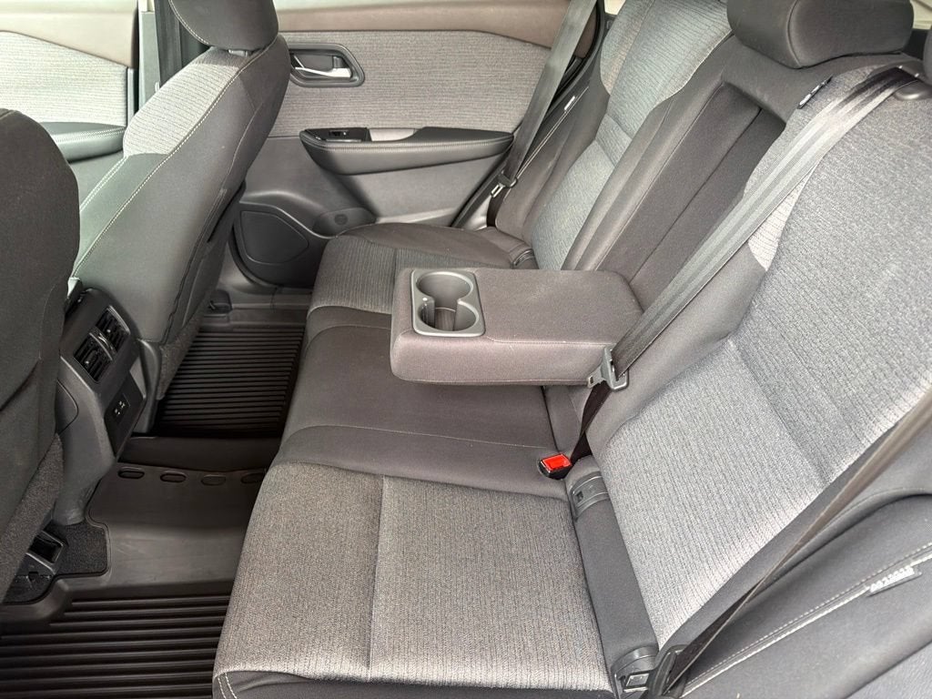 2022 Nissan Rogue SV Intelligent AWD
