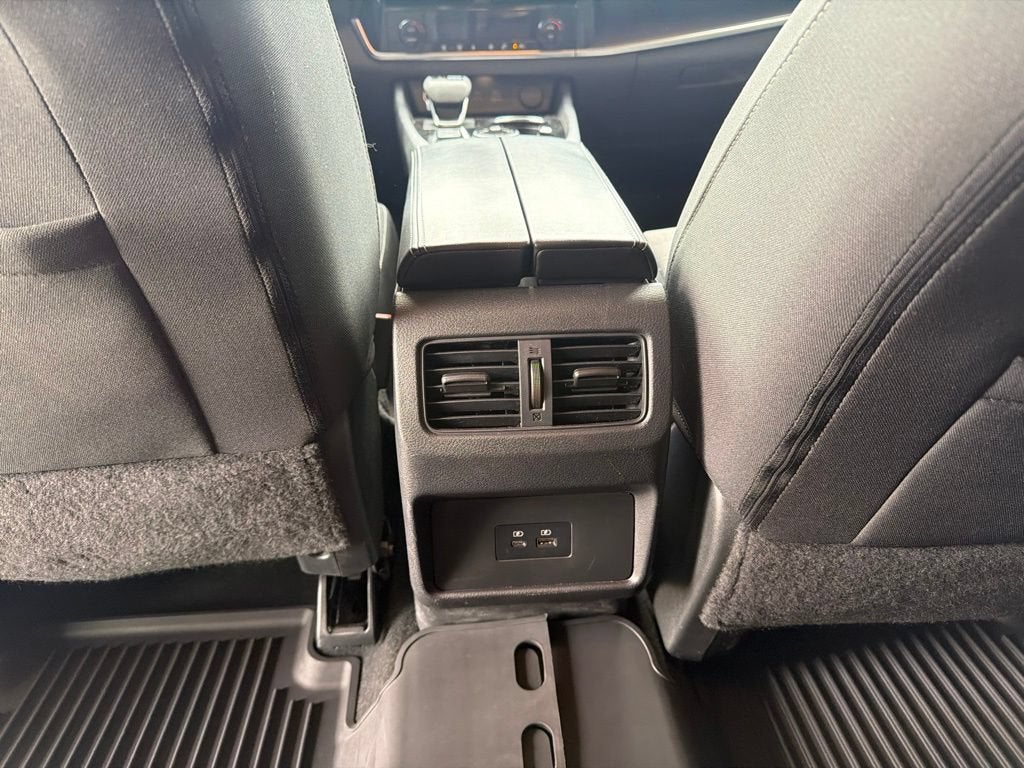 2022 Nissan Rogue SV Intelligent AWD