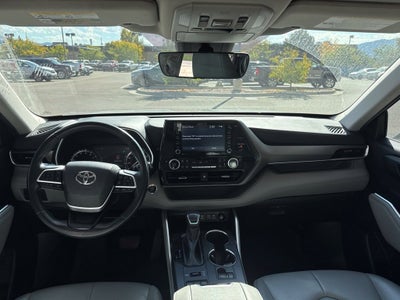 2022 Toyota Highlander XLE