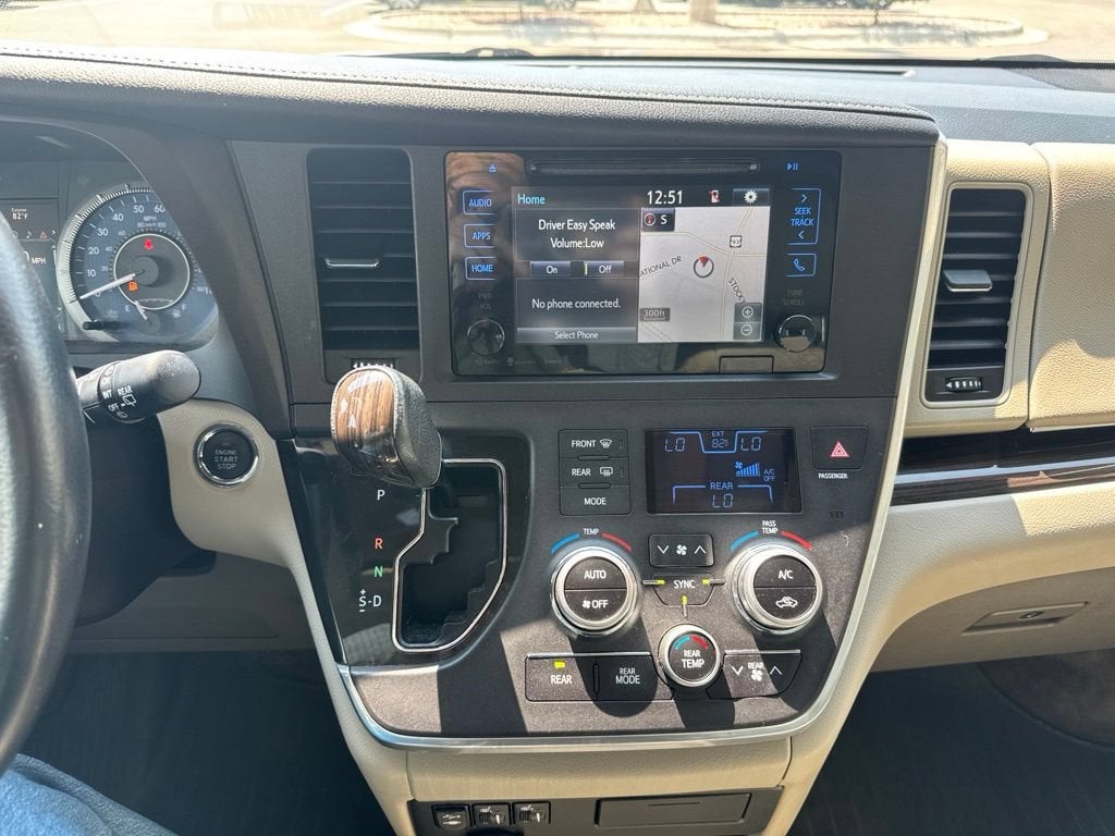 2017 Toyota Sienna XLE 8 Passenger