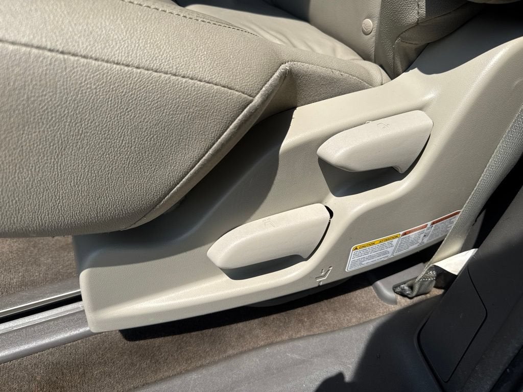 2017 Toyota Sienna XLE 8 Passenger