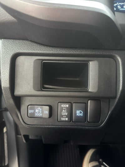 2018 Toyota Tacoma SR