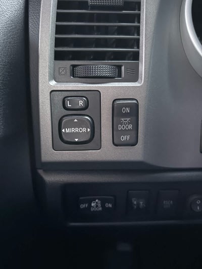 2012 Toyota Tundra 4WD Truck CrewMax 5.7L FFV V8 6-Spd AT (Natl)