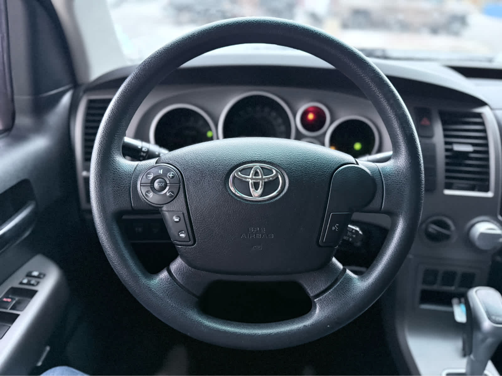 2012 Toyota Tundra 4WD Truck CrewMax 5.7L FFV V8 6-Spd AT (Natl)