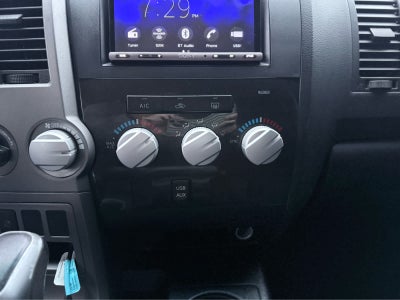 2012 Toyota Tundra 4WD Truck CrewMax 5.7L FFV V8 6-Spd AT (Natl)