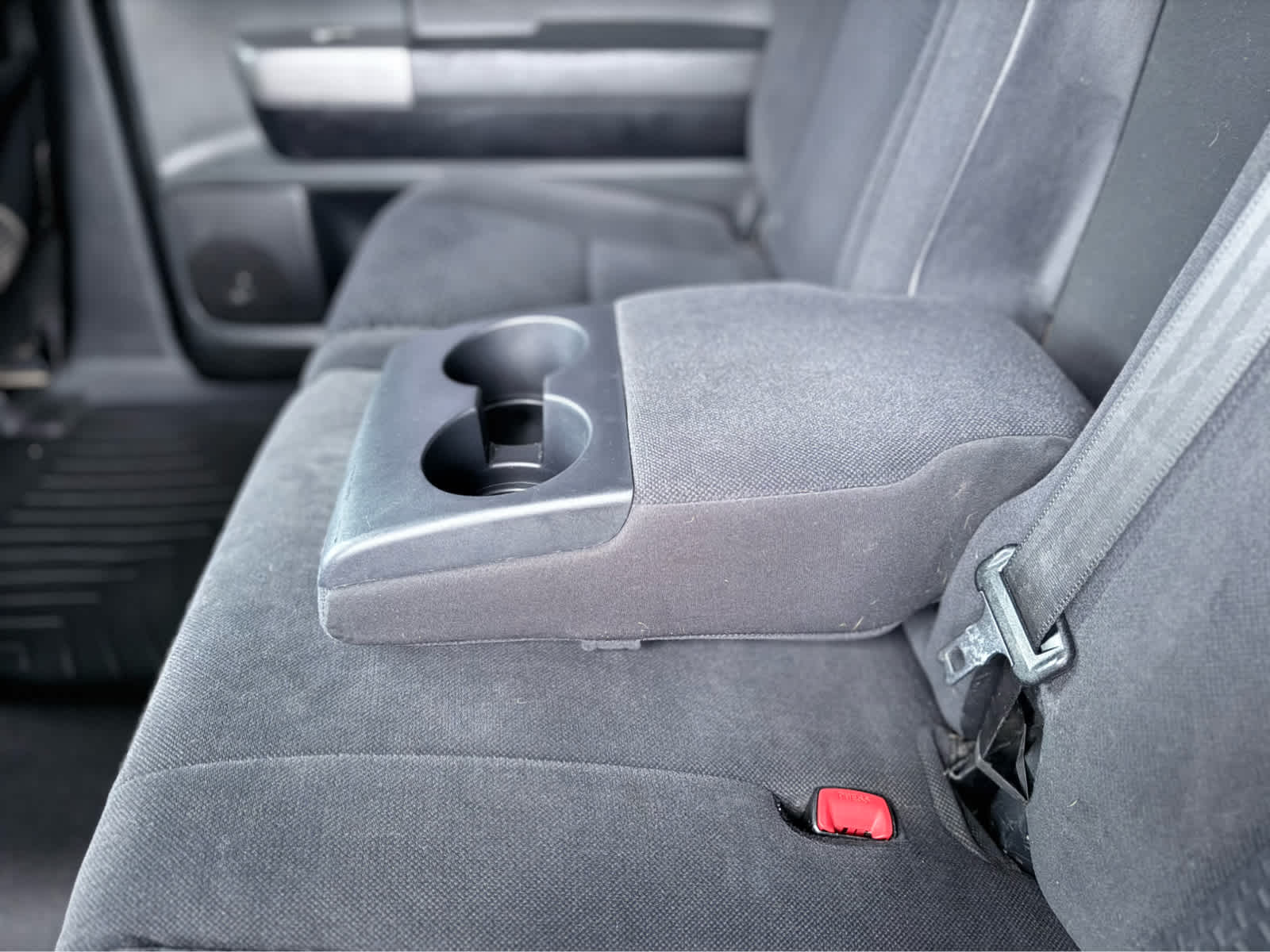 2012 Toyota Tundra 4WD Truck CrewMax 5.7L FFV V8 6-Spd AT (Natl)