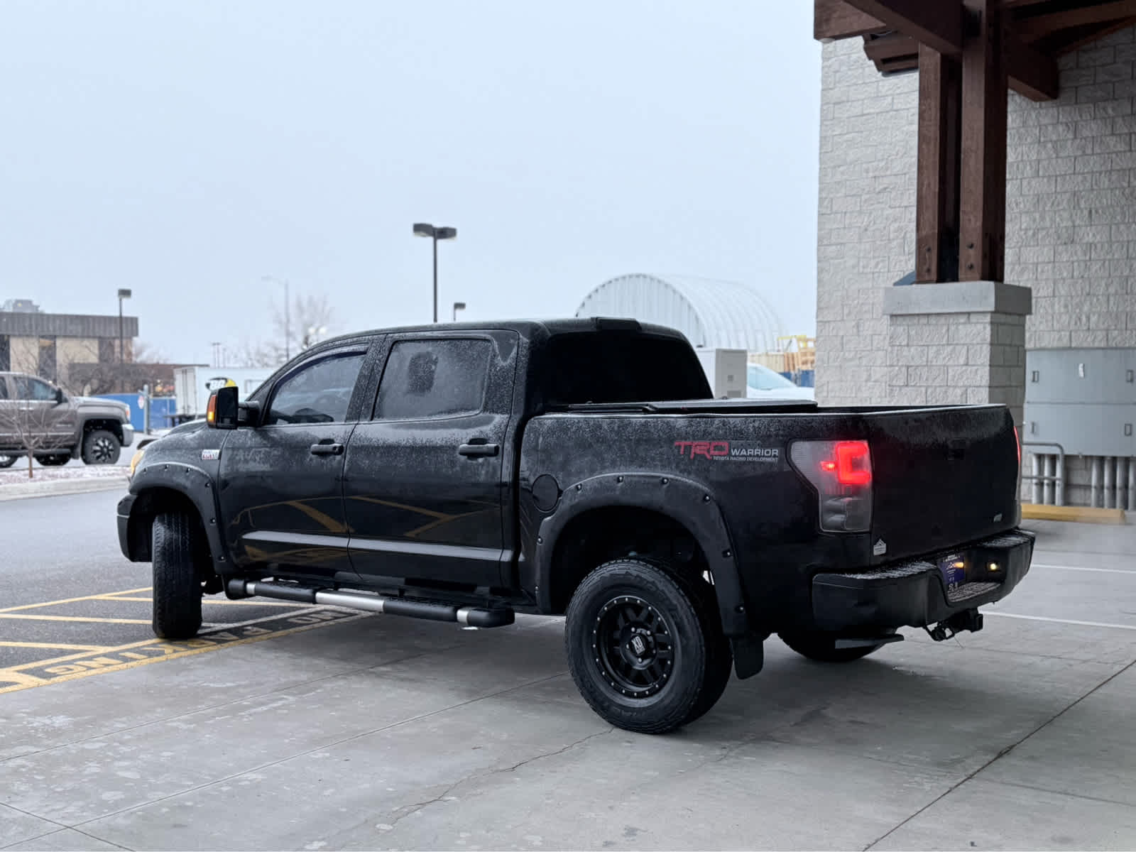 2012 Toyota Tundra 4WD Truck CrewMax 5.7L FFV V8 6-Spd AT (Natl)