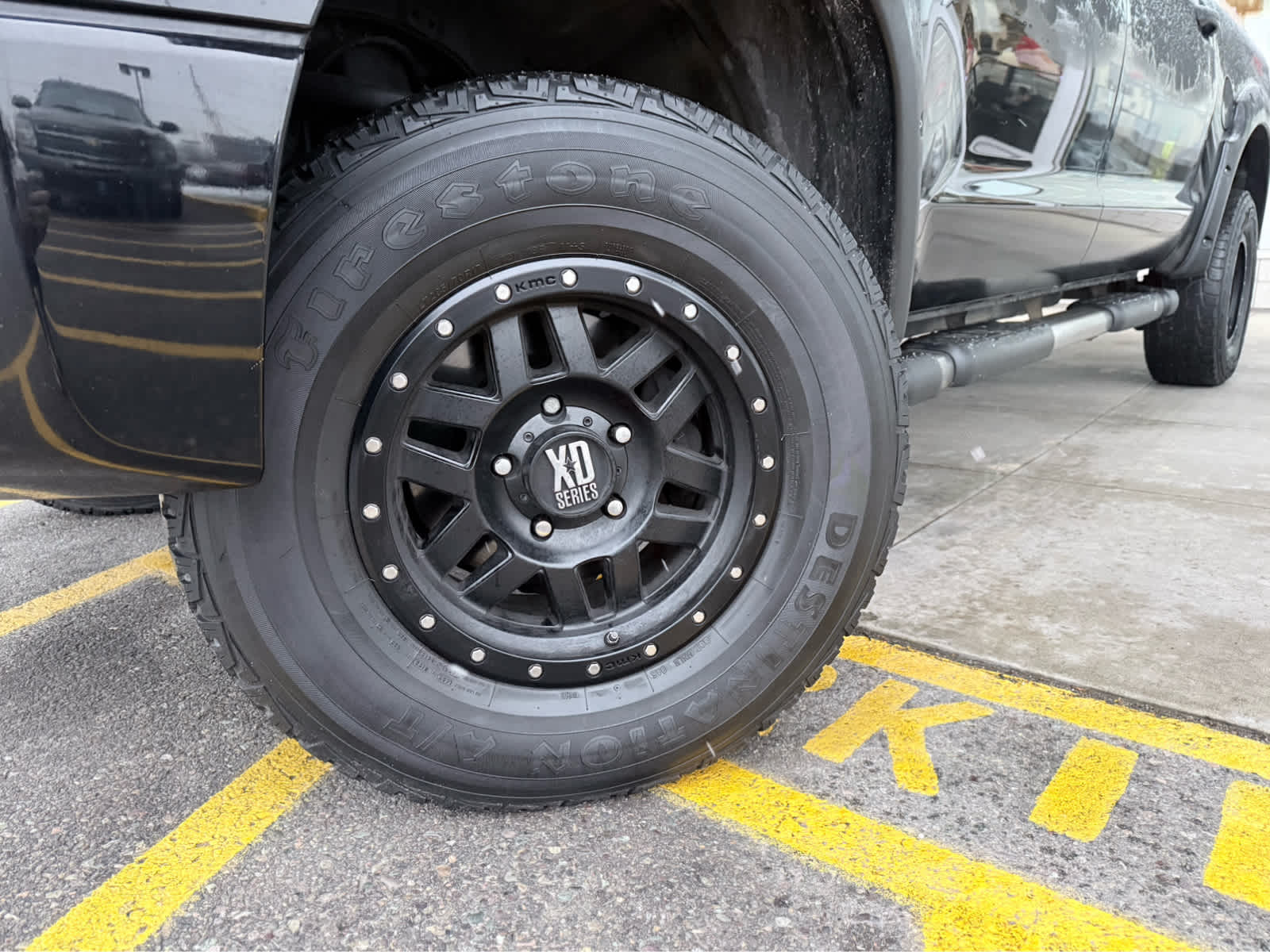 2012 Toyota Tundra 4WD Truck CrewMax 5.7L FFV V8 6-Spd AT (Natl)