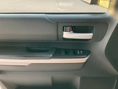 2014 Toyota Tundra SR5 5.7L V8