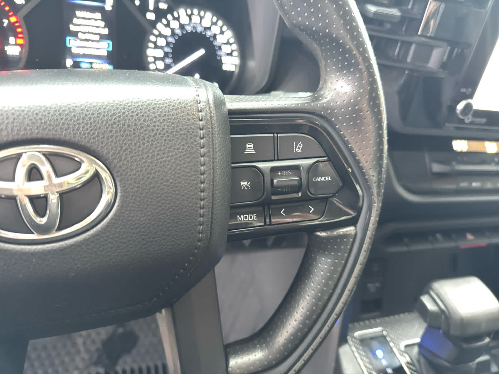 2023 Toyota Tundra 4WD SR5