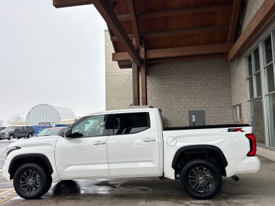2023 Toyota Tundra 4WD SR5