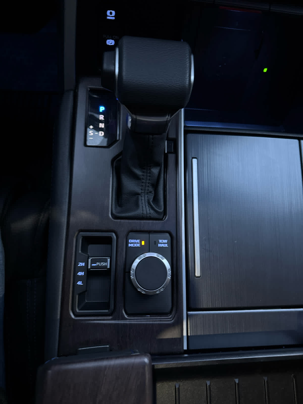 2024 Toyota Tundra 4WD Platinum