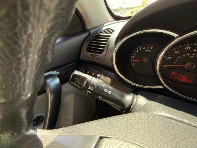 2011 Kia Sorento LX