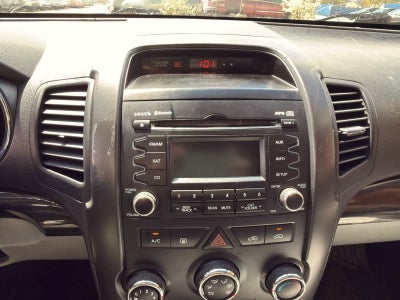 2011 Kia Sorento LX