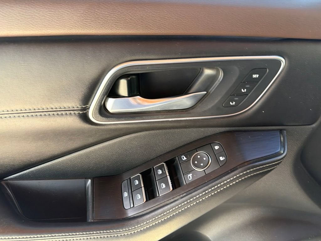 2022 Nissan Rogue Platinum Intelligent AWD