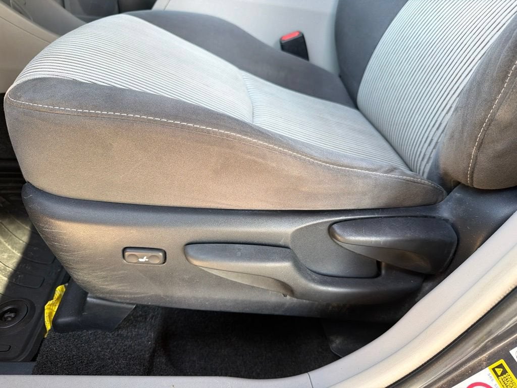 2015 Toyota Prius v Two