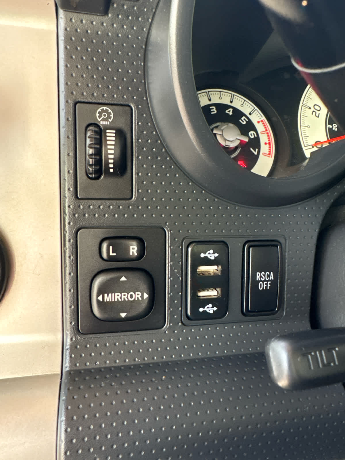 2014 Toyota FJ Cruiser 4WD 4dr Man (Natl)