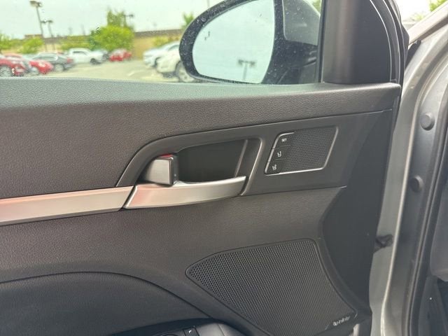 2019 Hyundai Elantra Limited