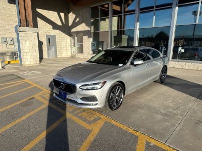 2018 Volvo S90 Momentum