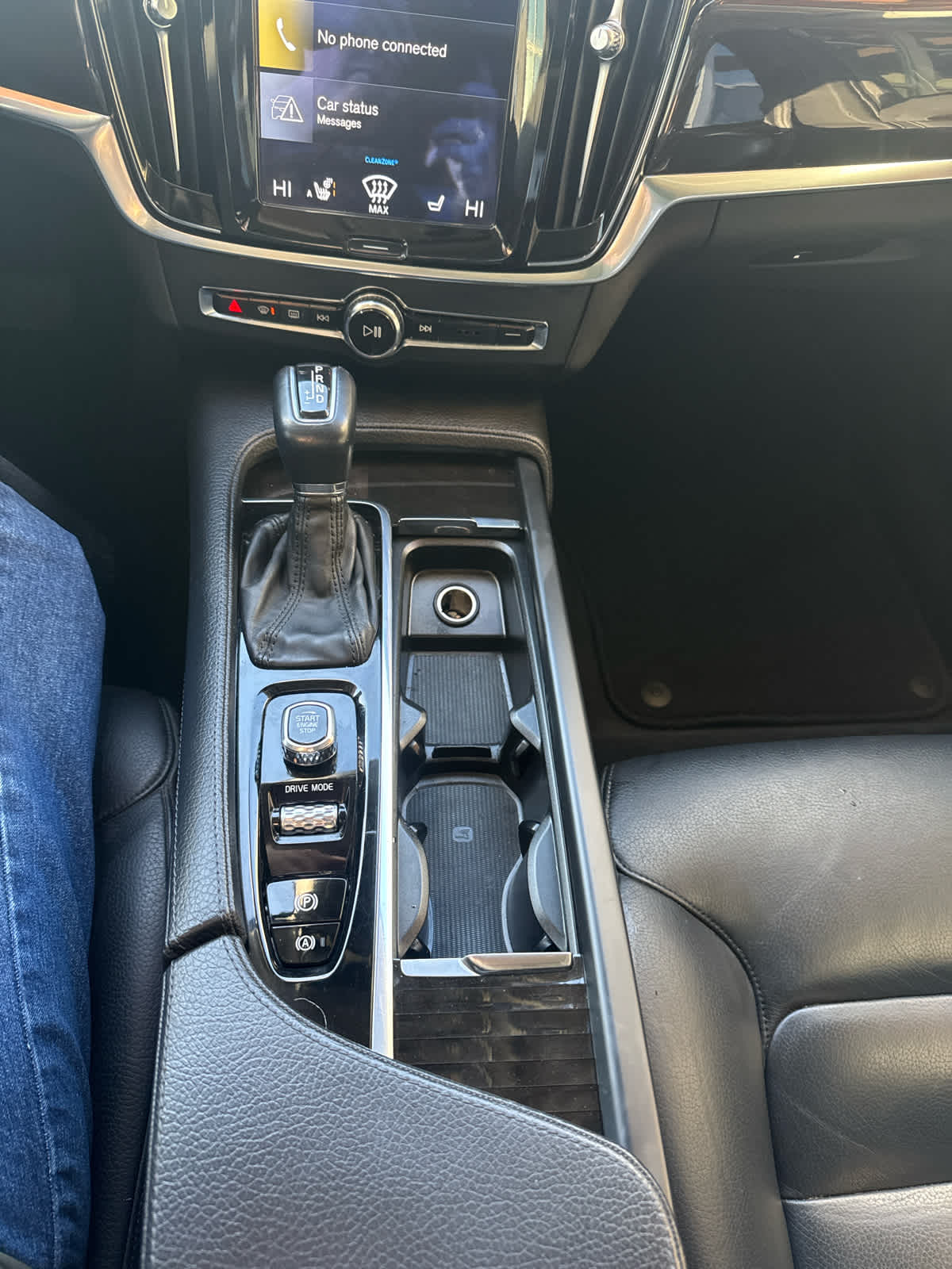 2018 Volvo S90 Momentum