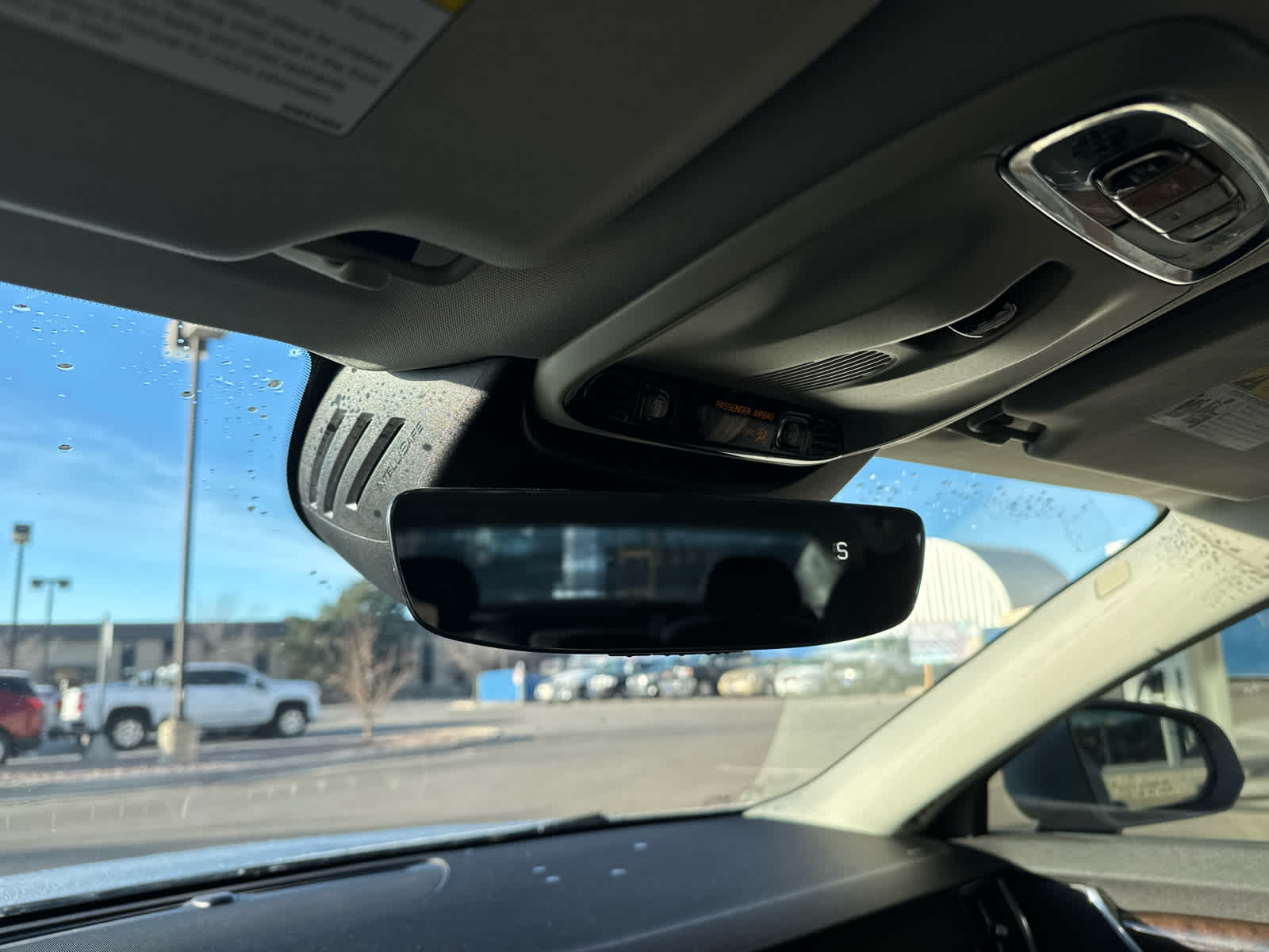 2018 Volvo S90 Momentum