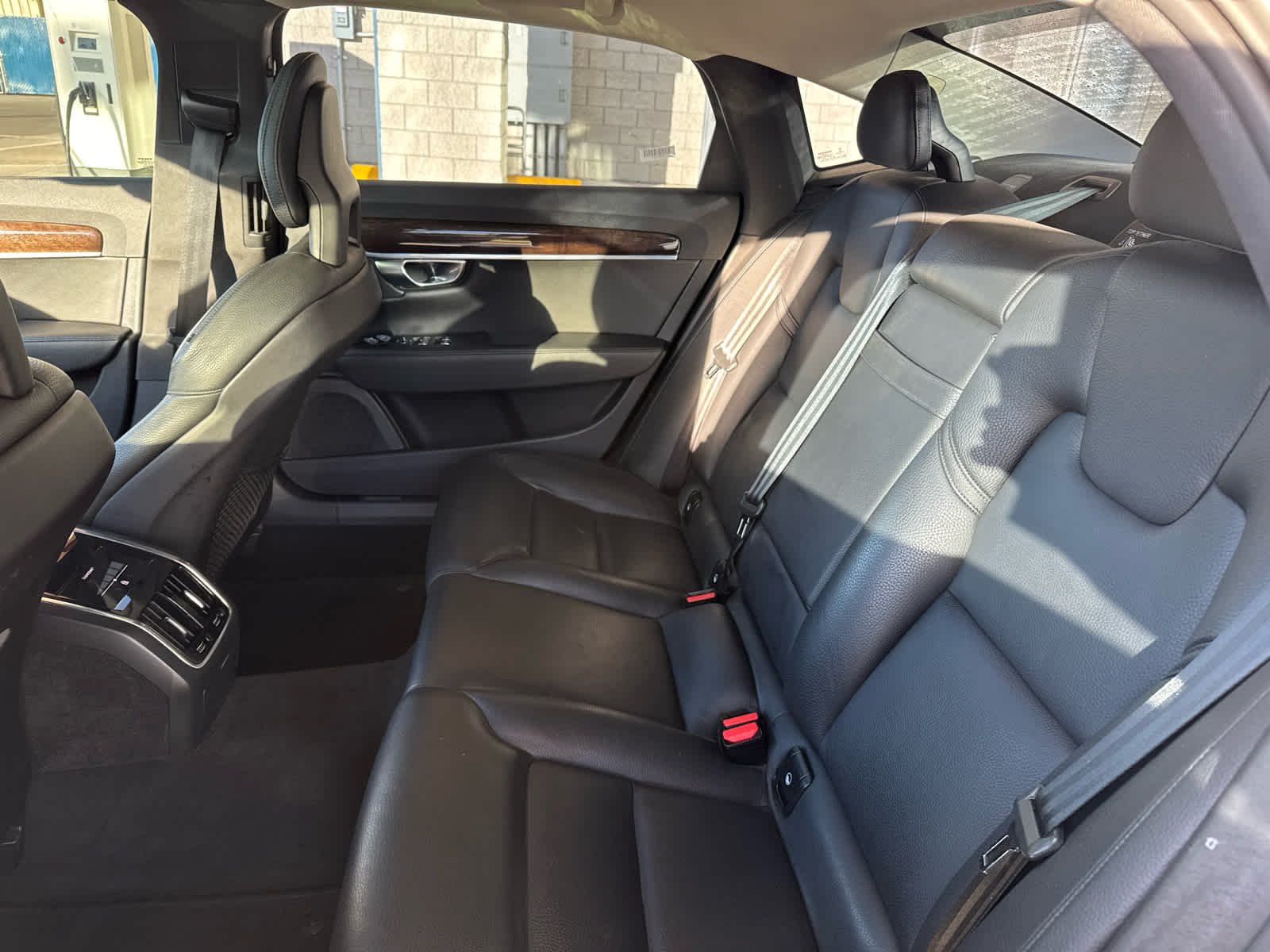 2018 Volvo S90 Momentum