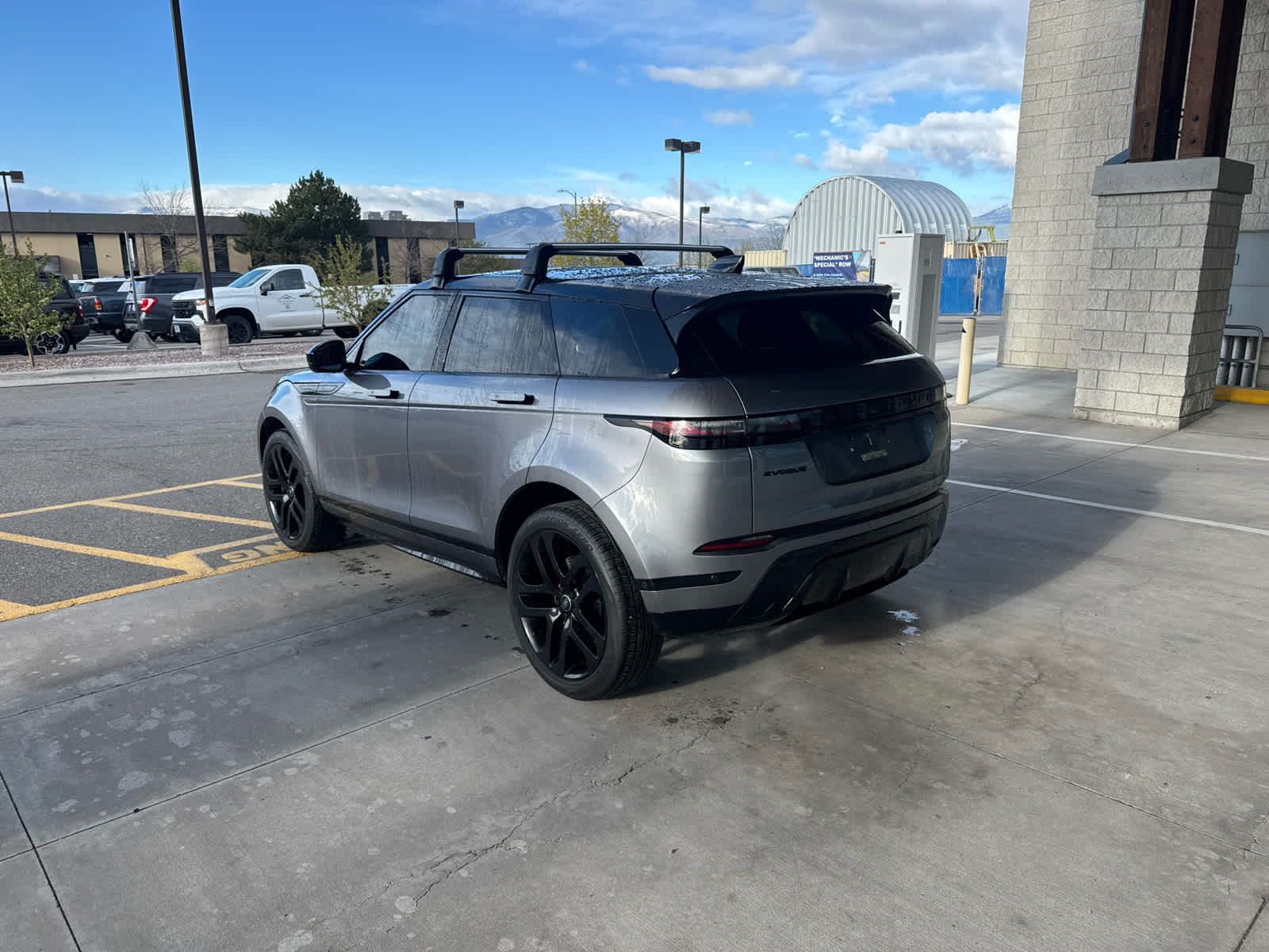 2026 Land Rover Range Rover Evoque Dynamic SE
