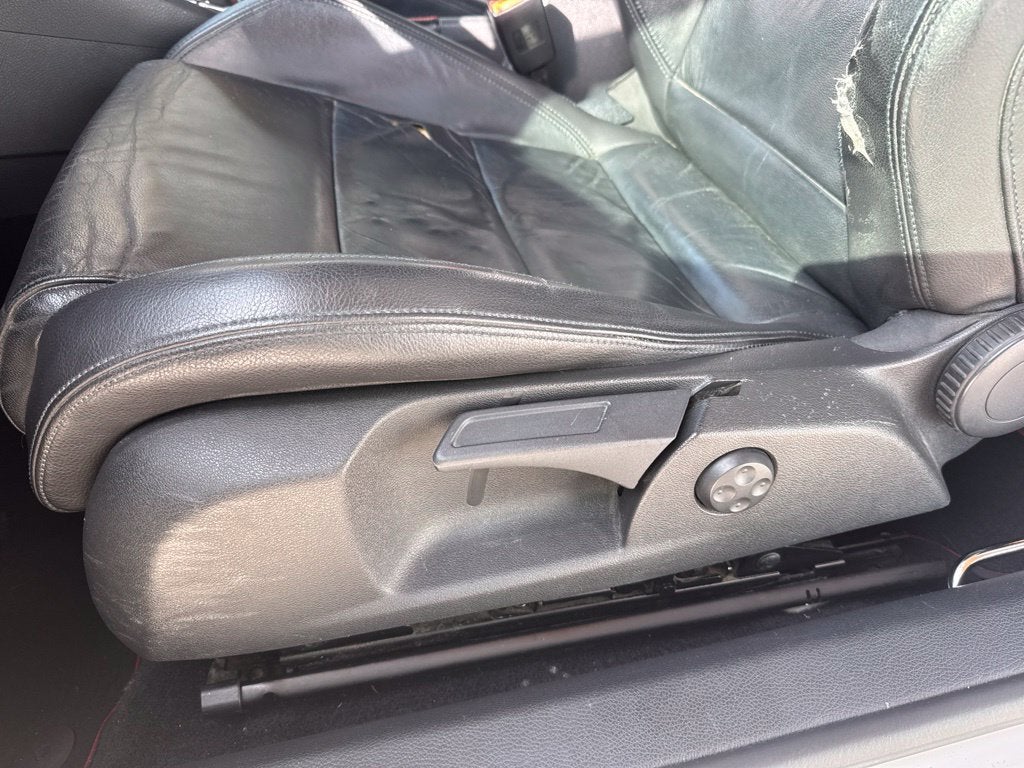 2012 Volkswagen Golf GTI 2-Door Autobahn
